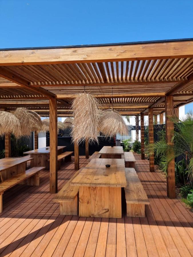 The Salty Pelican Yoga & Surf Retreat Peniche Exterior foto