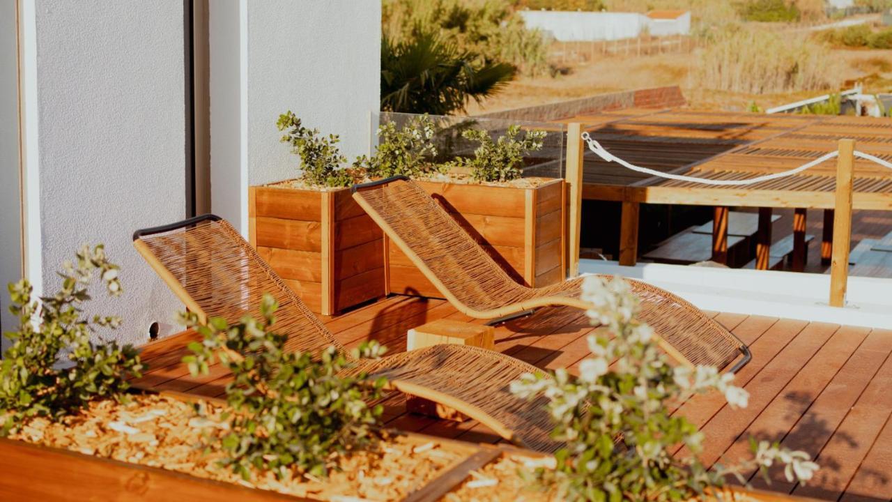 The Salty Pelican Yoga & Surf Retreat Peniche Exterior foto