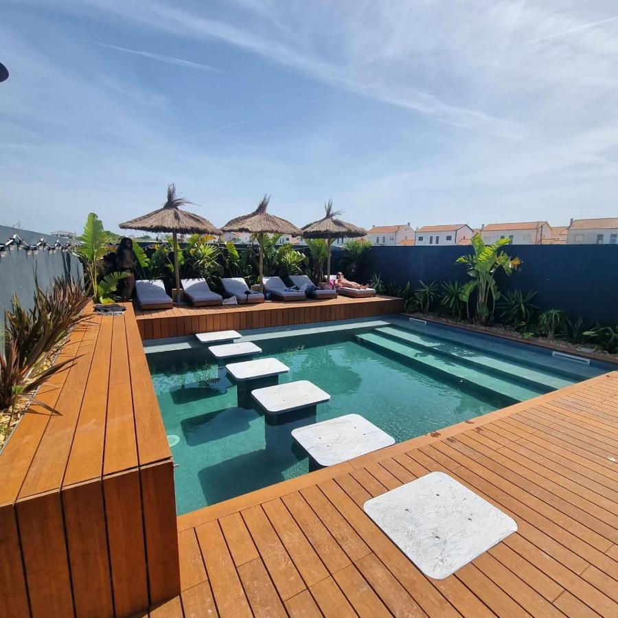 The Salty Pelican Yoga & Surf Retreat Peniche Exterior foto