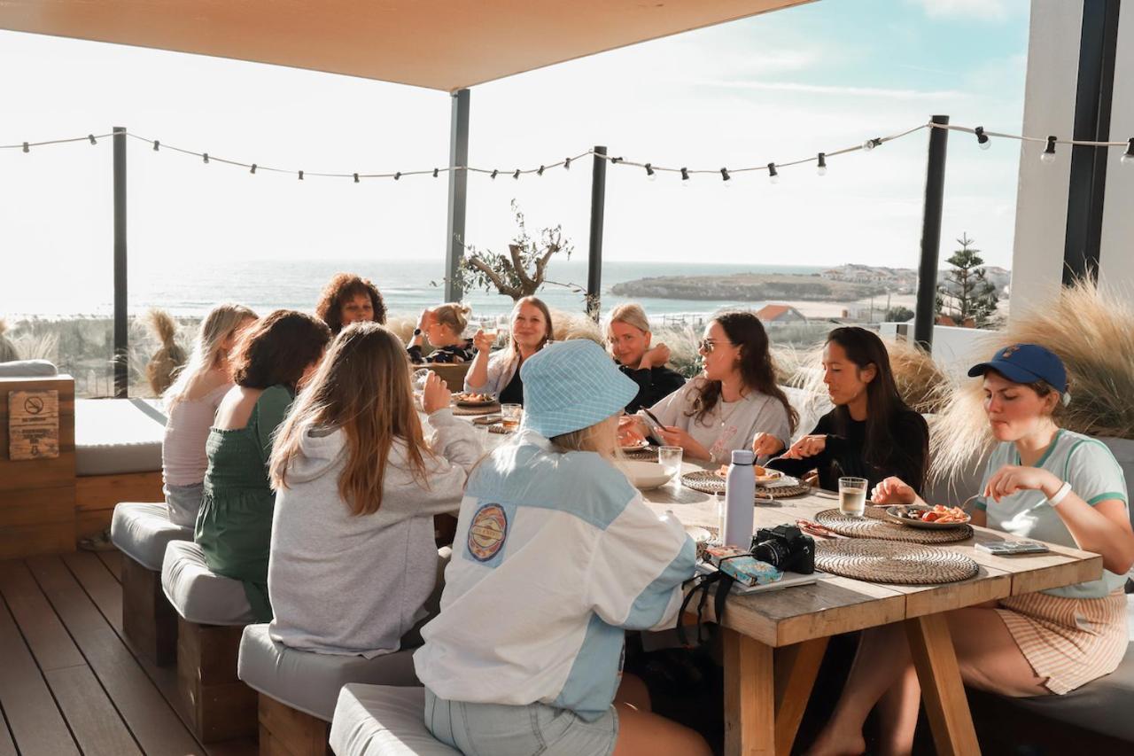 The Salty Pelican Yoga & Surf Retreat Peniche Exterior foto